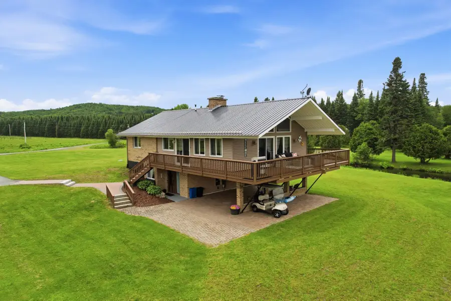261 Song Bird Drive, Canaan, VT 05903 - #2
