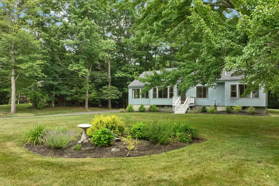 43 Redfield Circle, Derry, NH 03038 - #2