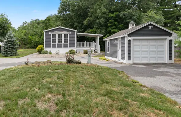 3 Bay Street, Hudson, NH 03051