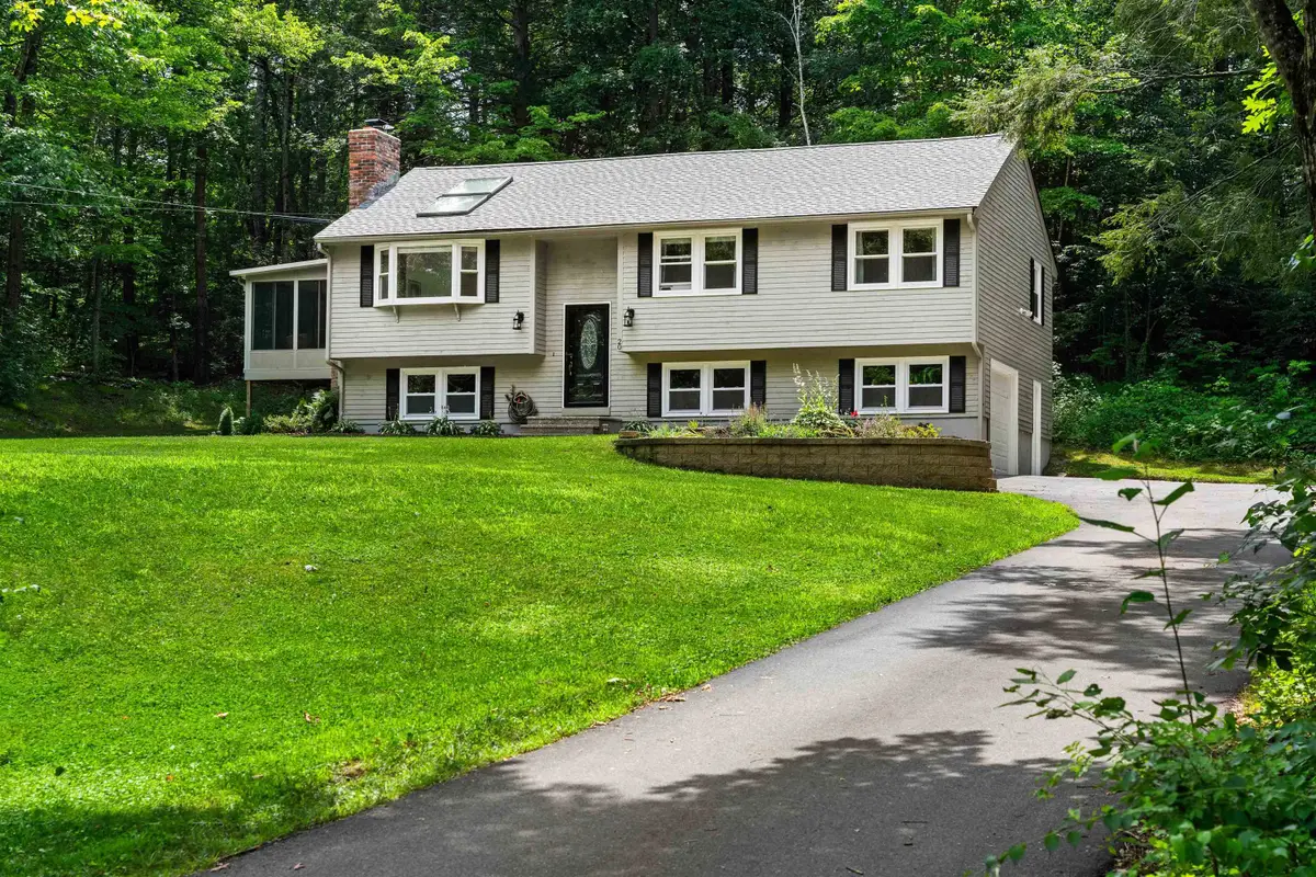 20 Hawkview Road, Hudson, NH 03051 - #1