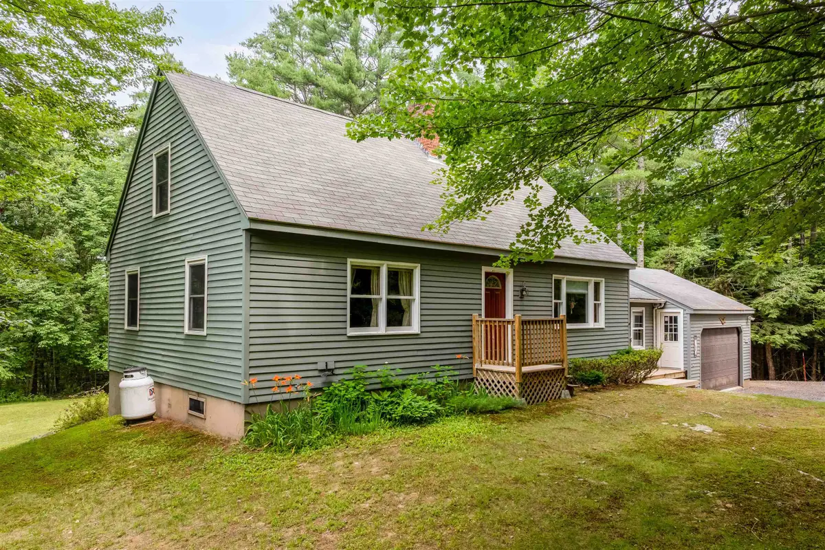 929 Rt 11 Route, Sunapee, NH 03782 - #1