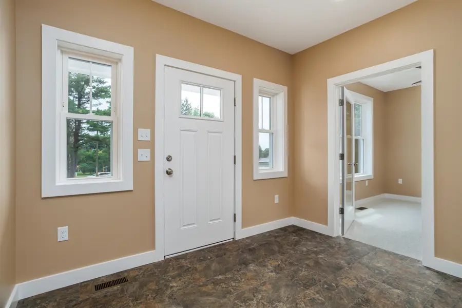 2 Elm Street, Westminster, MA 01473 - #3