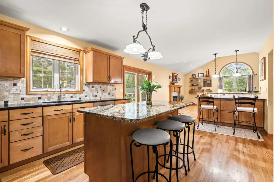 52 Oak Hill Rd Road, Brookline, NH 03033 - #2