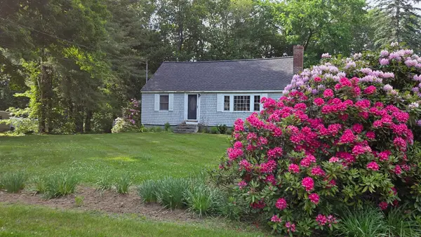 6 Exeter Road, Kingston, NH 03848