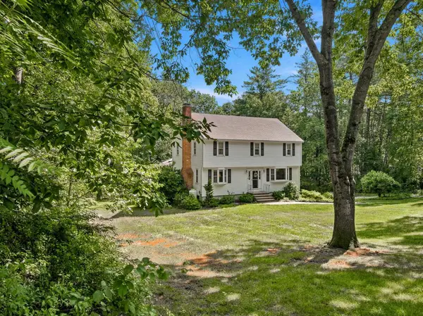 16 Williamsburg Drive, Amherst, NH 03031
