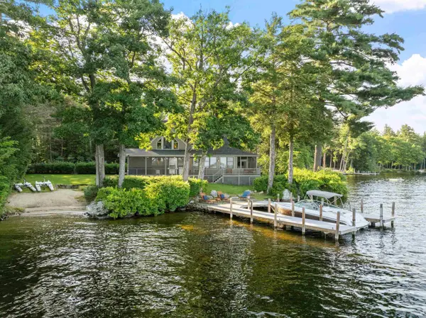 10 Edgewater Drive, Moultonborough, NH 03254