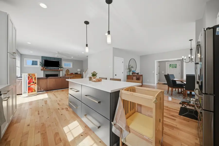 37 Clover Lane, Londonderry, NH 03053 - #3