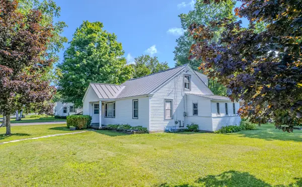 14 Brayton Road, Poultney, VT 05764