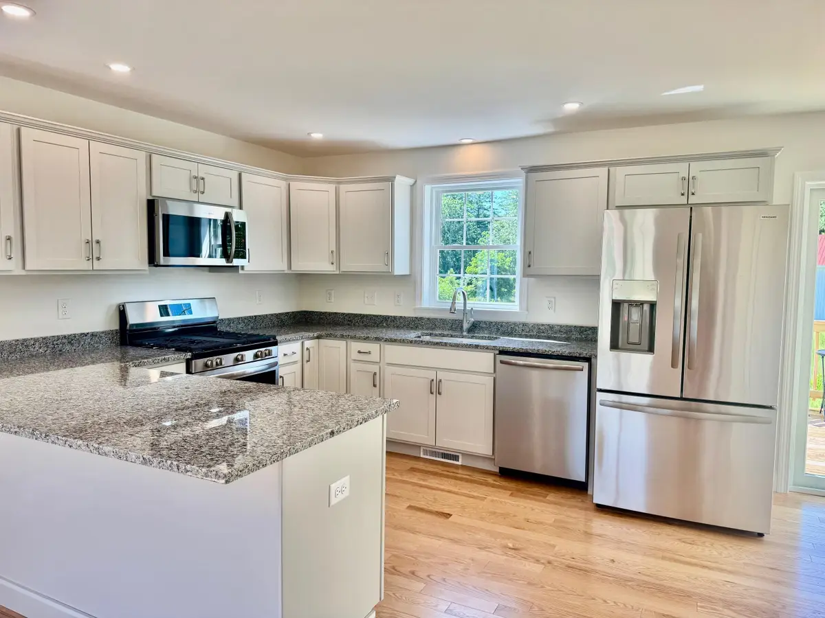 7B Violette Drive, Epping, NH 03042 - #1
