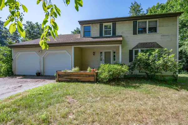 41 Lund Drive, Hudson, NH 03051