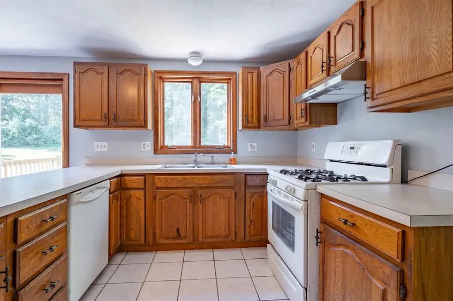 41 Lund Drive, Hudson, NH 03051 - #2