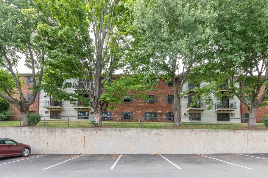 3 Fairfax Avenue #143, Derry, NH 03038 - #2