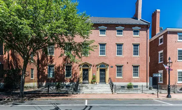 159 State Street, Portsmouth, NH 03801