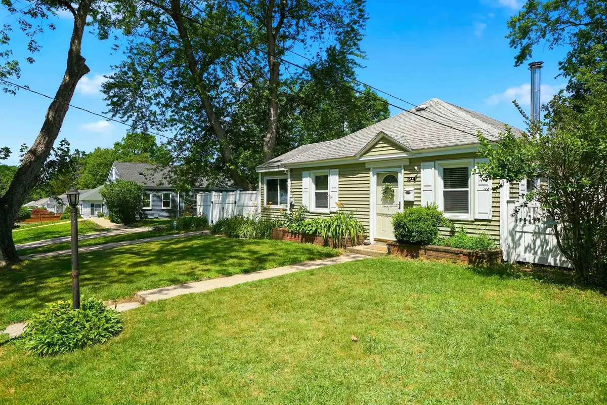 194 Melrose Street, Manchester, NH 03109 - #1