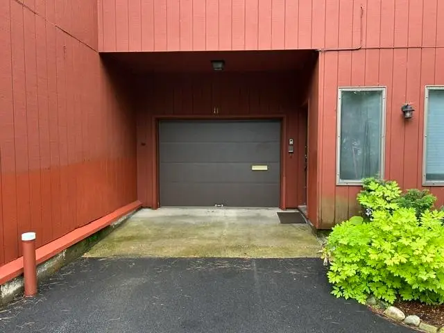 11 Evergreen Lane, Brattleboro, VT 05301 - #1