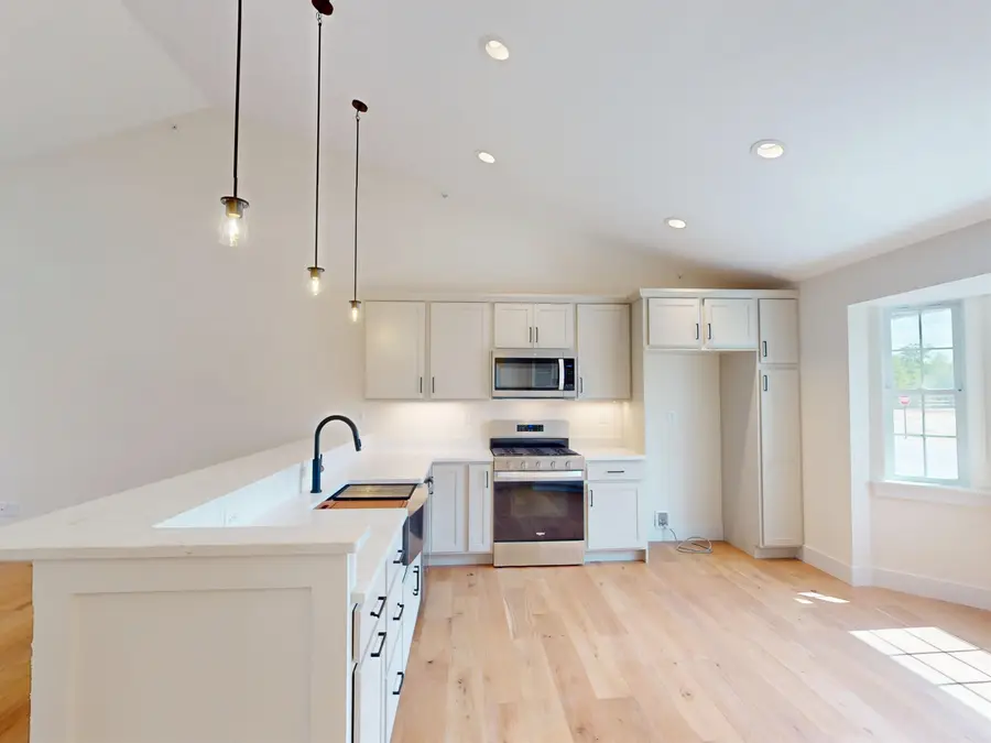 24 Shayna's Way, Fremont, NH 03044 - #3