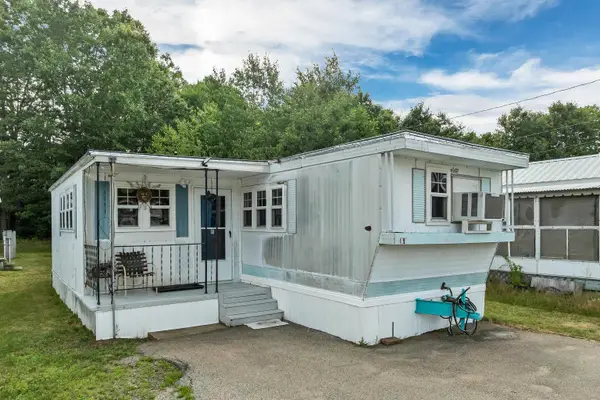19 Polly Ann Park, Dover, NH 03820