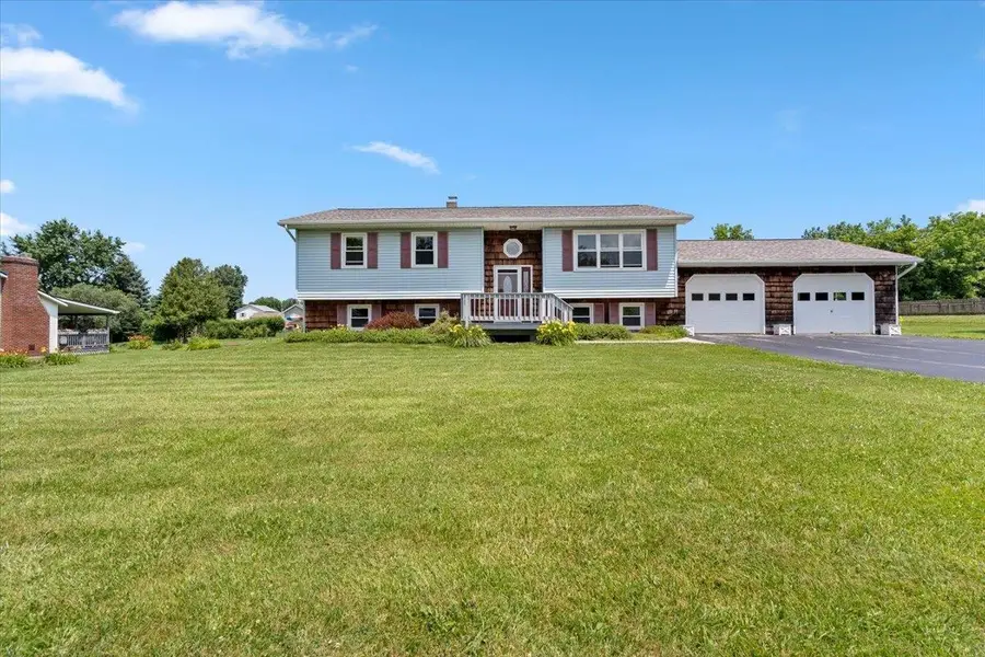 17 Meadowbrook Lane, Saint Albans, VT 05478 - #2