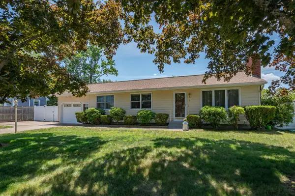 6 Aztec Road, Nashua, NH 03063