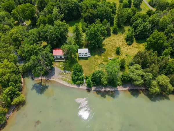 56 Giards Bay Drive, Bridport, VT 05734