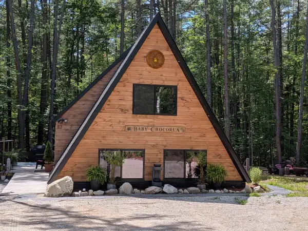 83 Chipmunk Lane, Tamworth, NH 03817