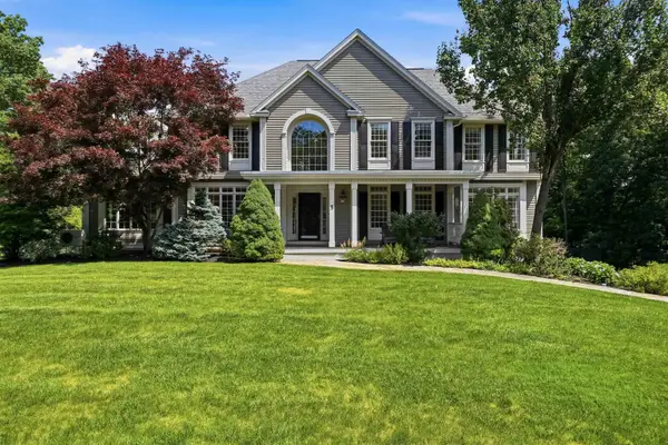 5 Sherwood Road, Windham, NH 03087