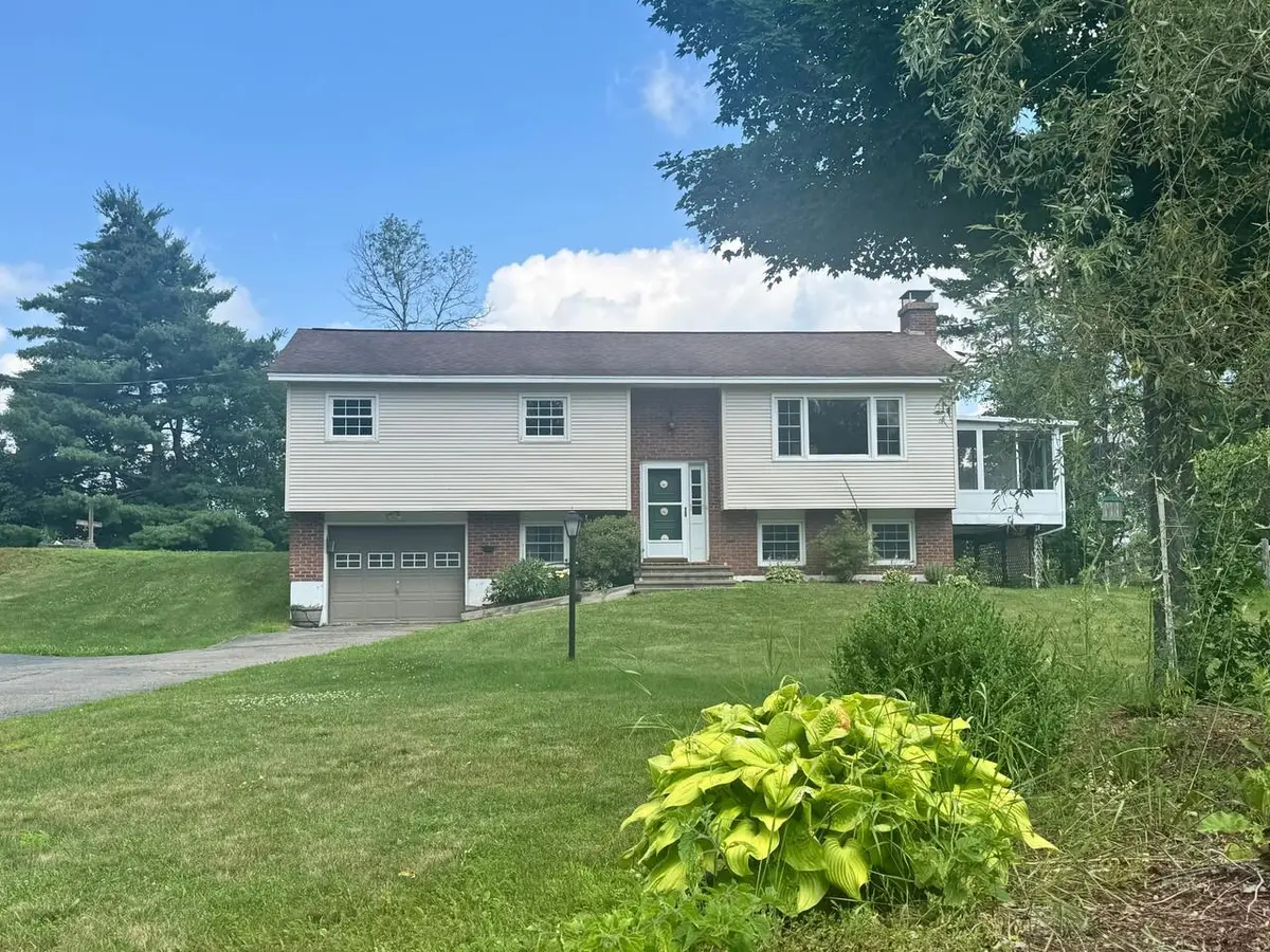 16 Pinehurst Drive, Jericho, VT 05465 - #1