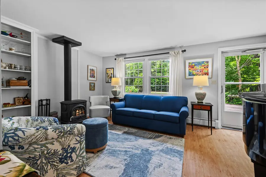 8 Pine Grove Road, Exeter, NH 03833 - #3