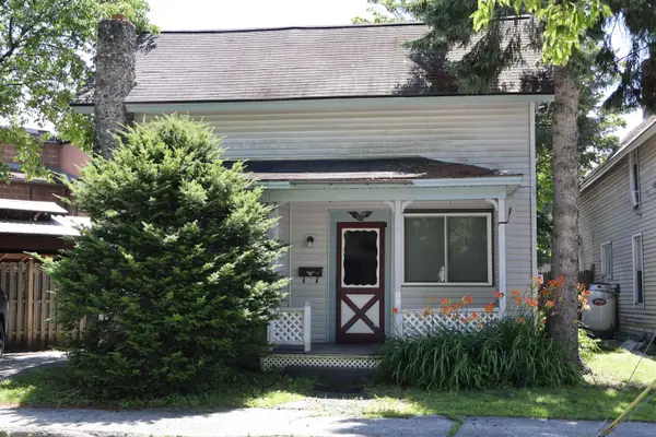 11 First Street, Barre City, VT 05641