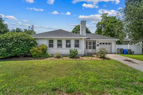222 Calef Road, Manchester, NH 03103