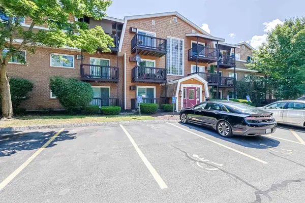 210 Brook Village Road #7, Nashua, NH 03062