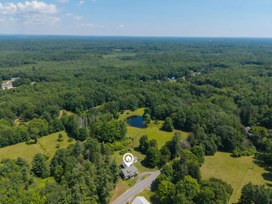 128 North Road, Sandown, NH 03873 - #2