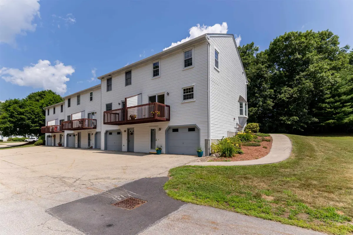 62  Lochmere Lane, Nashua, NH 03063 - #1