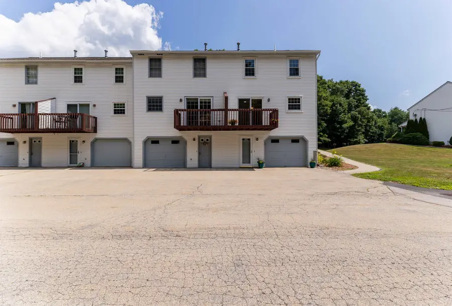 62  Lochmere Lane, Nashua, NH 03063 - #2