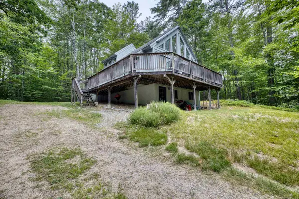 49 Independence Drive, Freedom, NH 03836