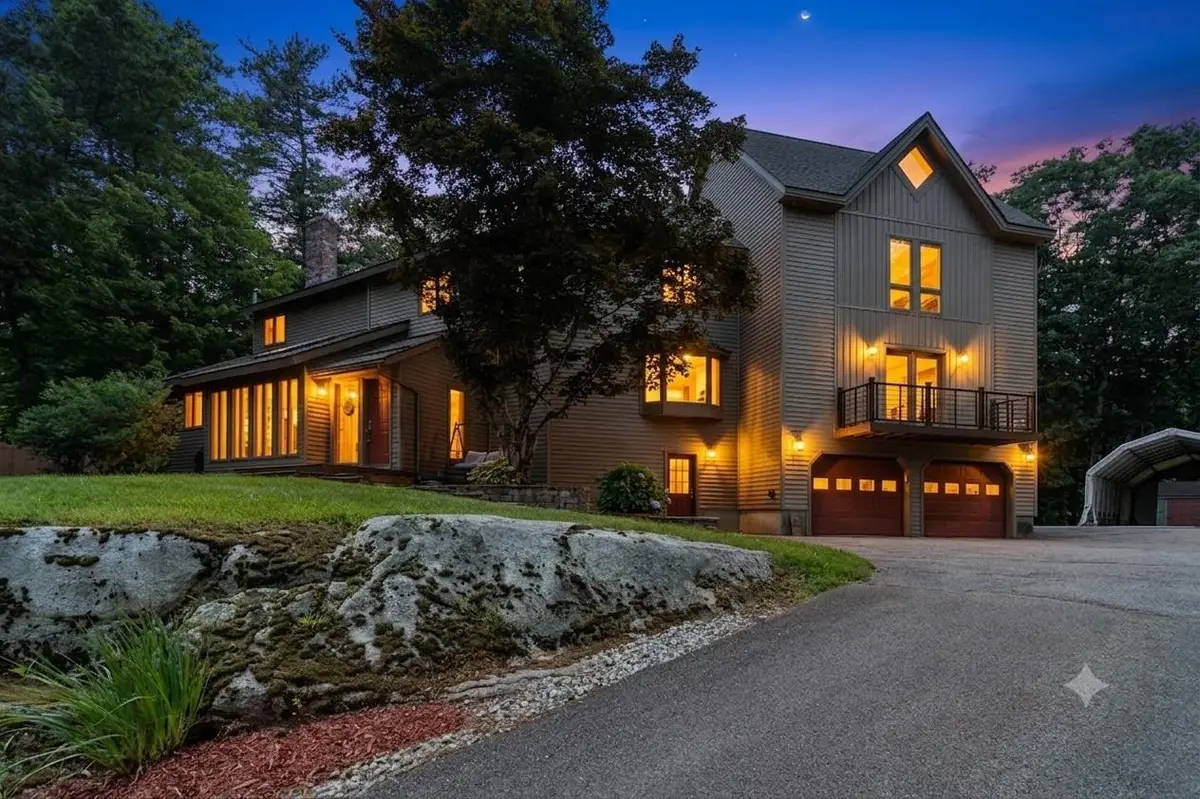 18 Windsor Boulevard, Londonderry, NH 03053 - #1