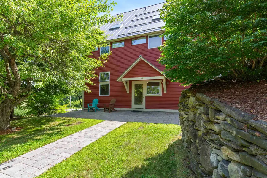 16 Hemlock Ridge Drive #204, Wilder, VT 05001 - #2