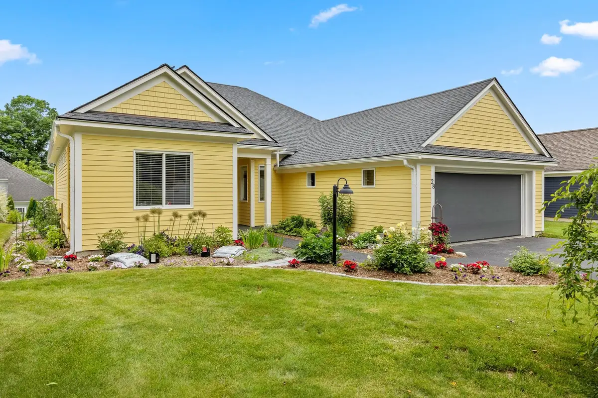 28 Fountain Way, West Lebanon, NH 03784 - #1