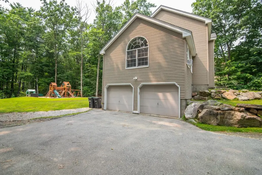 7 Dove Road, Hooksett, NH 03106 - #2