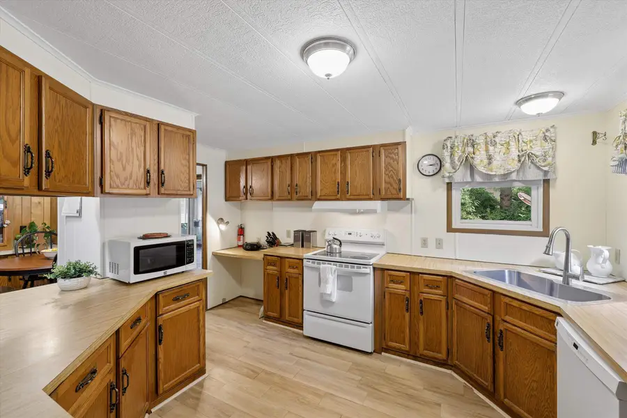 46 Edgewood Drive, Hopkinton, NH 03229 - #3