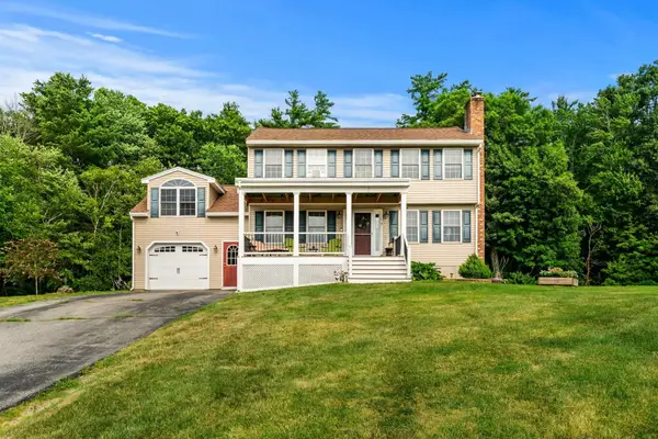 4 Squamscott Avenue, Derry, NH 03038