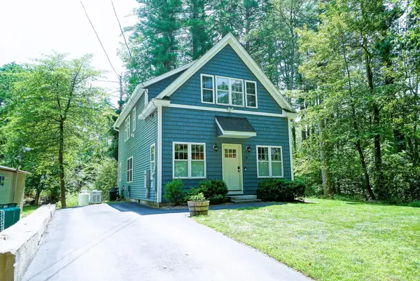 12 Grove Street, Windham, NH 03087