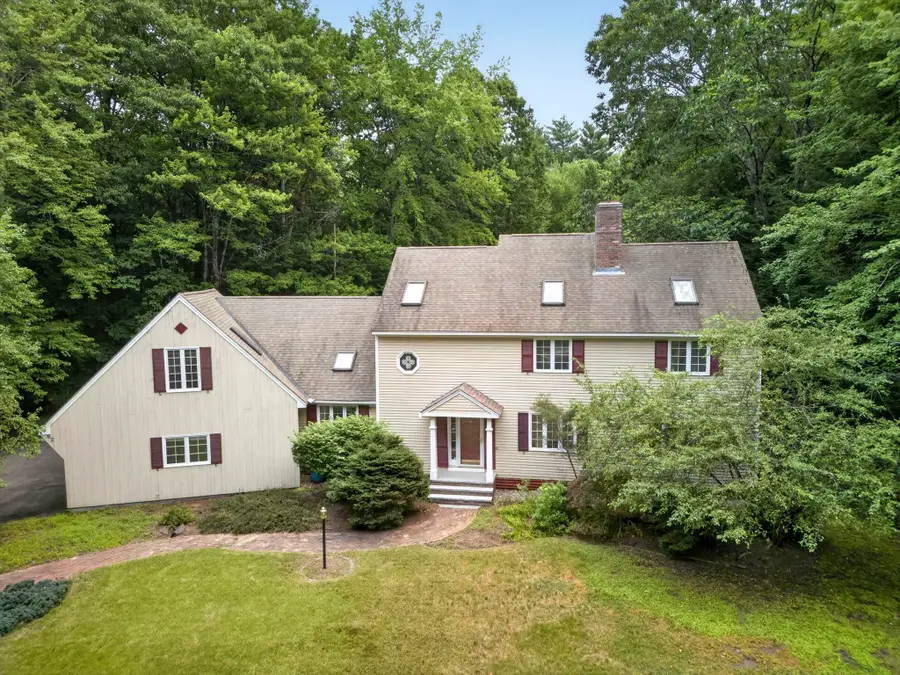 62 Hearthside Circle, Bedford, NH 03110 - #3