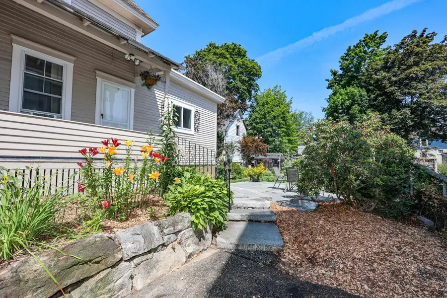 356 Pearl Street, Manchester, NH 03104 - #3