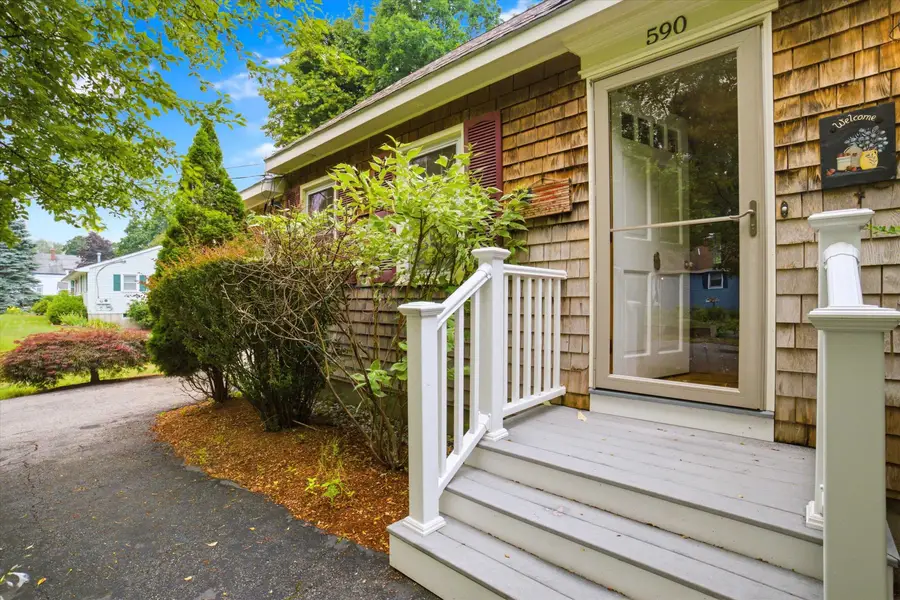 590 Laydon Street, Manchester, NH 03109 - #2