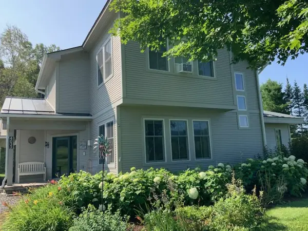 4033 East Warren Road, Warren, VT 05674