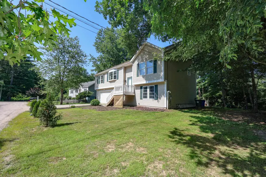 8 Riverside Drive, Allenstown, NH 03275 - #3