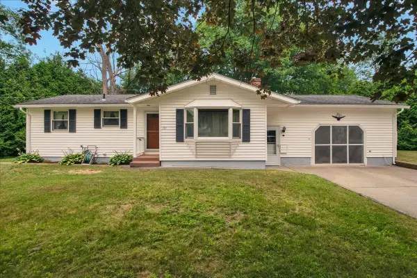 101 Birchwood Drive, Colchester, VT 05446