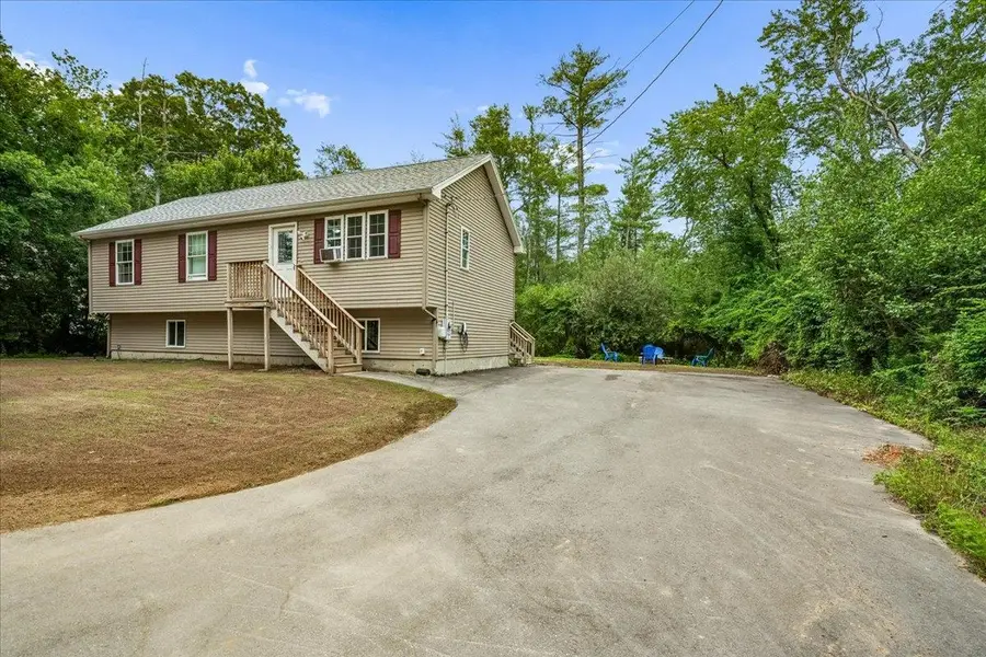 10 Patricia Avenue, Raymond, NH 03077 - #3