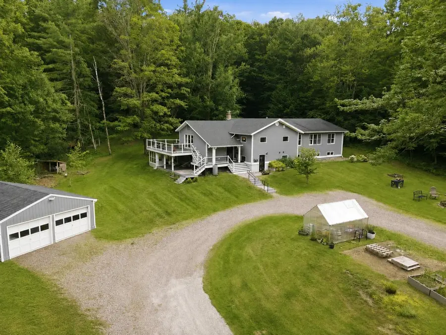 1093 East Hill Road, Richmond, VT 05477 - #2